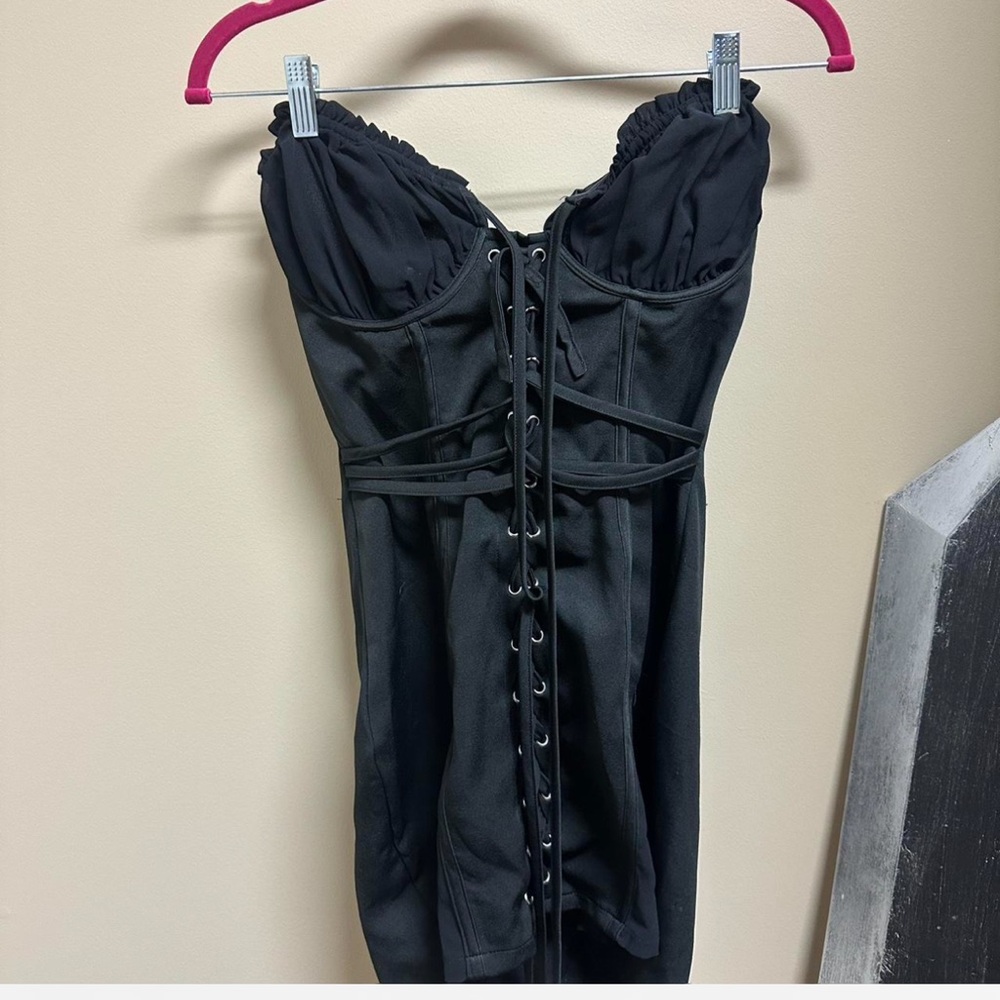 PrettyLittleThing Black Babydoll Dress Sweetheart Neckline